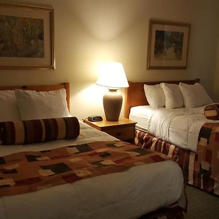 Baymont By Wyndham Wichita East Hotel Exterior foto