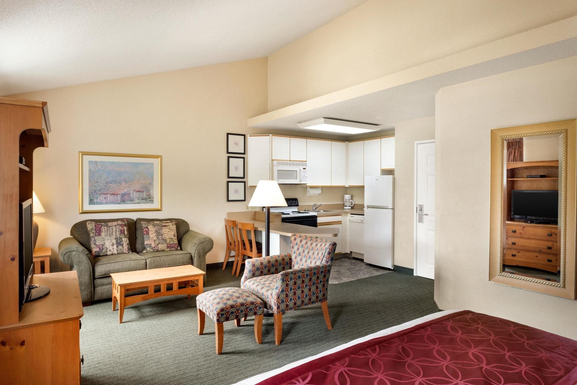 Baymont By Wyndham Wichita East Hotel Exterior foto