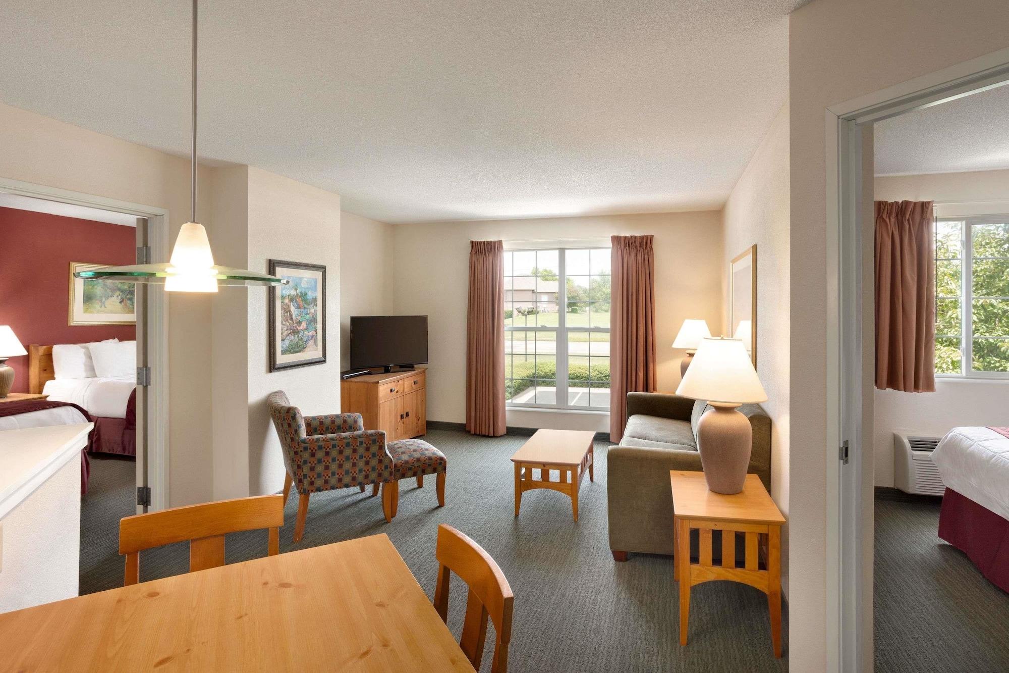 Baymont By Wyndham Wichita East Hotel Exterior foto